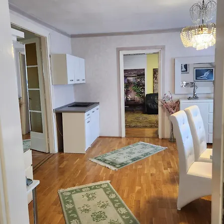 Gazde/Camere de închiriat Marytilla *