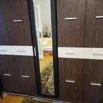 Gazde/Camere de închiriat Marytilla *